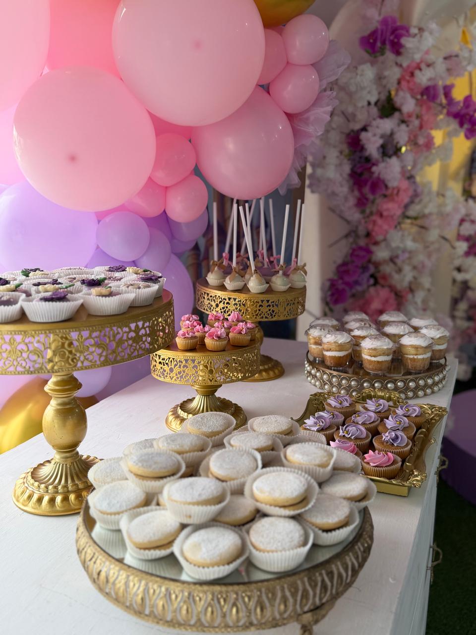 Surtido de mini postres · 75 unidades