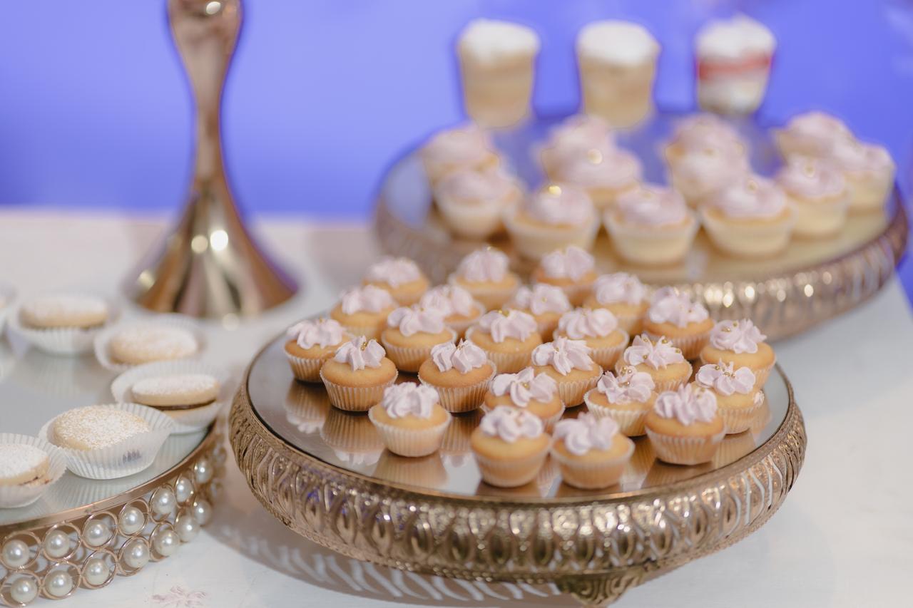 Surtido de mini postres · 100 unidades